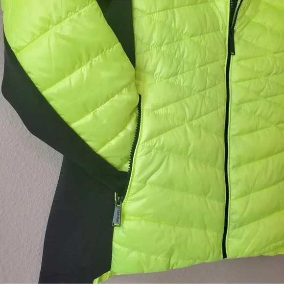 Calvin Klein Hooded Mixed-Media Puffer Jacket -Safety Yellow NWT - Picture 9 of 13